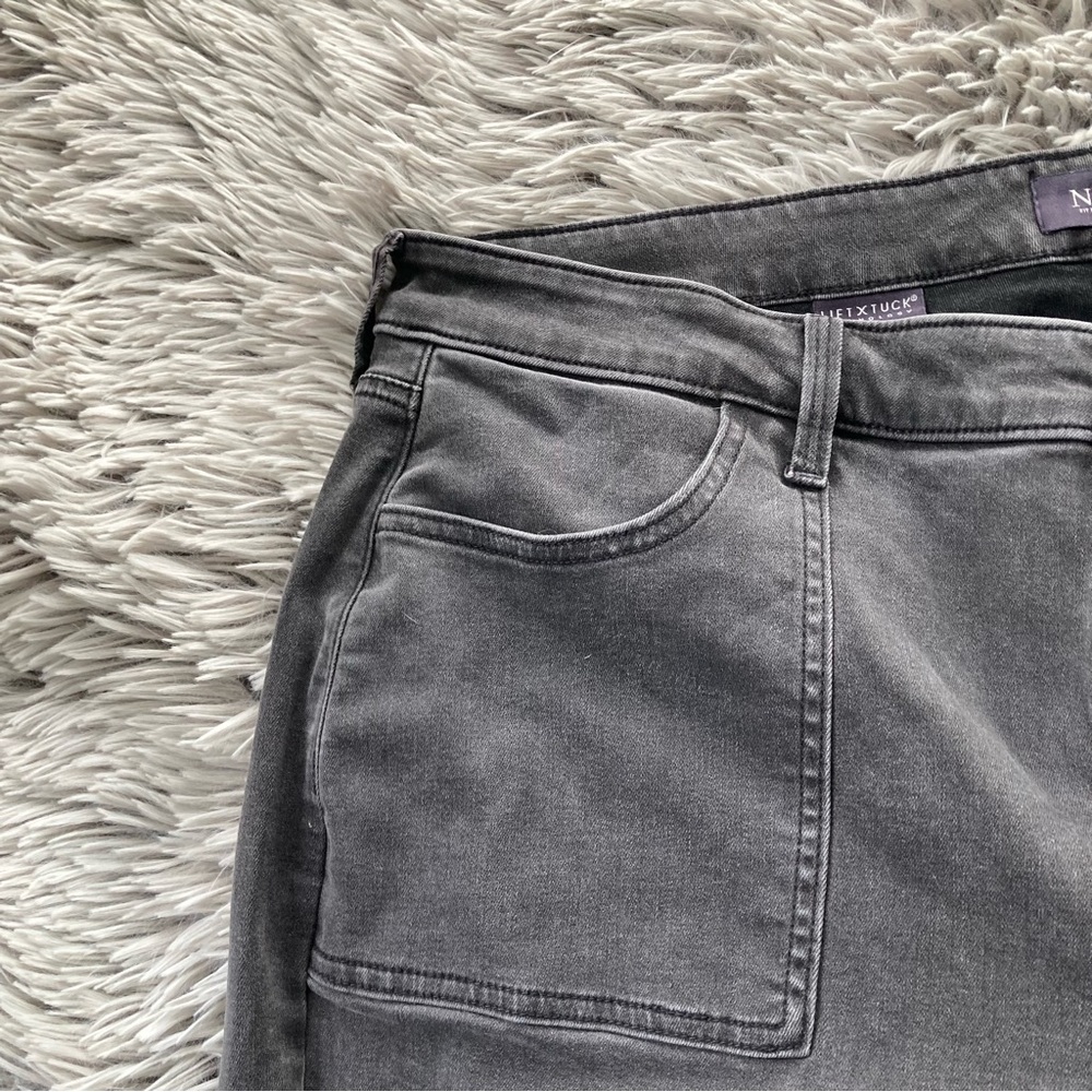 NYDJ- 14W- Charcoal Denim Cropped Pant Jean Zipper Leg - Picture 4 of 11